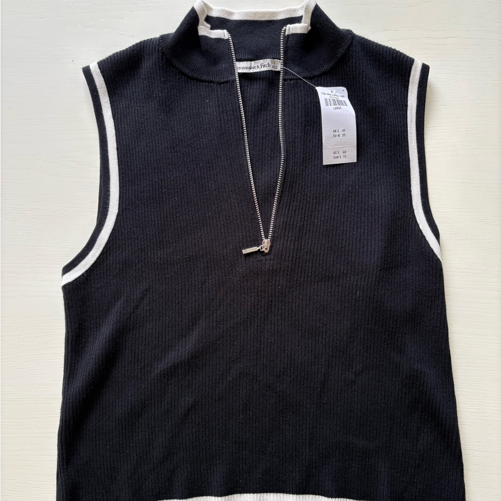 Black Sleeveless Zip-Up Top